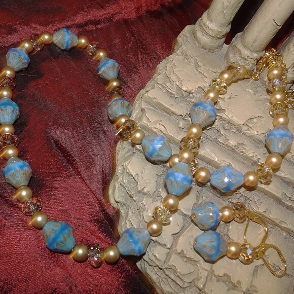 Handmade necklace/earring set with sky-blue Czech bicones and Austrian crystals - Picture 8 of 8